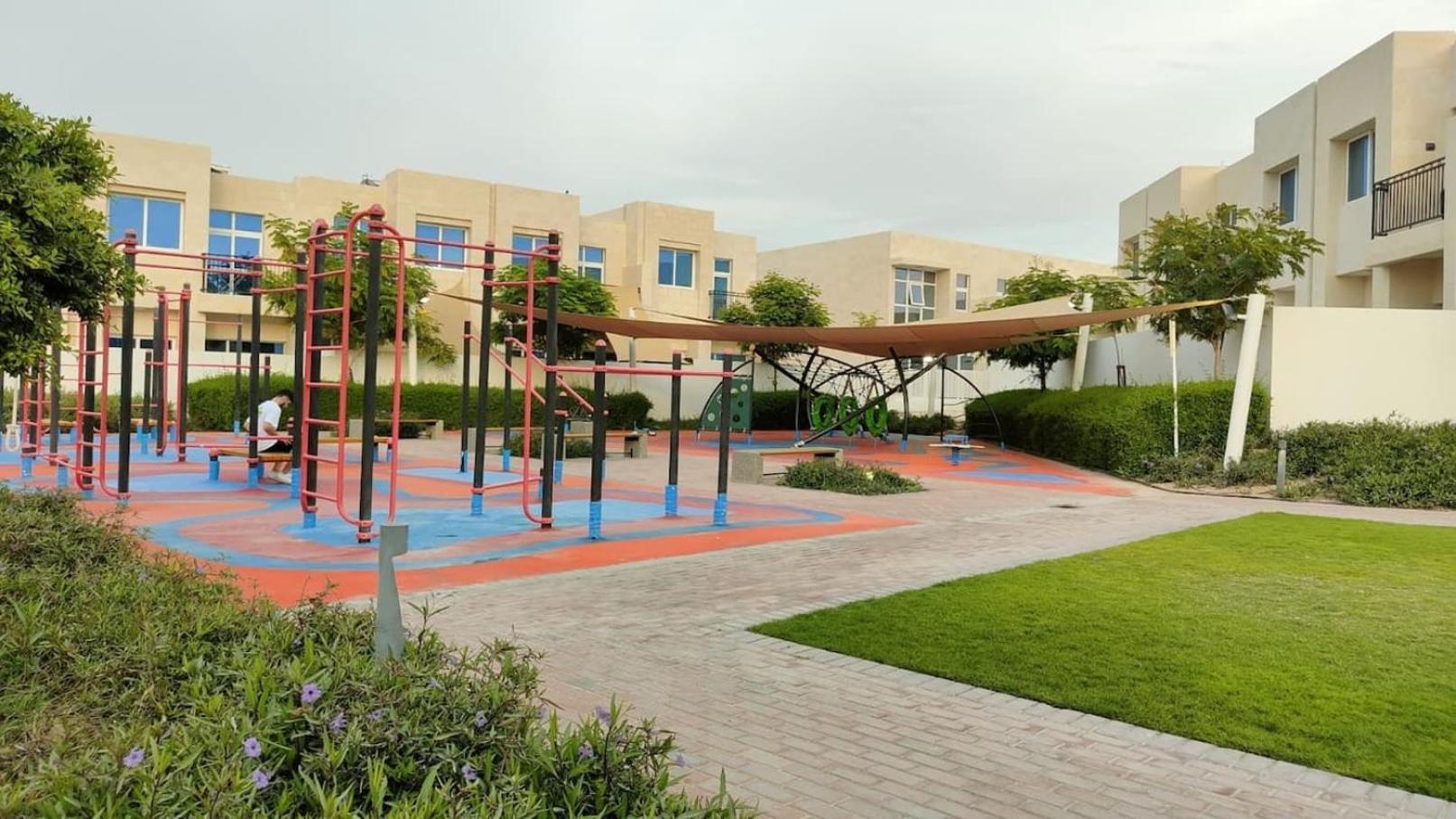 Villa Victoria Damac Hills 2 Family Retreat With Waterpark And Petting Farm Dubai Eksteriør billede