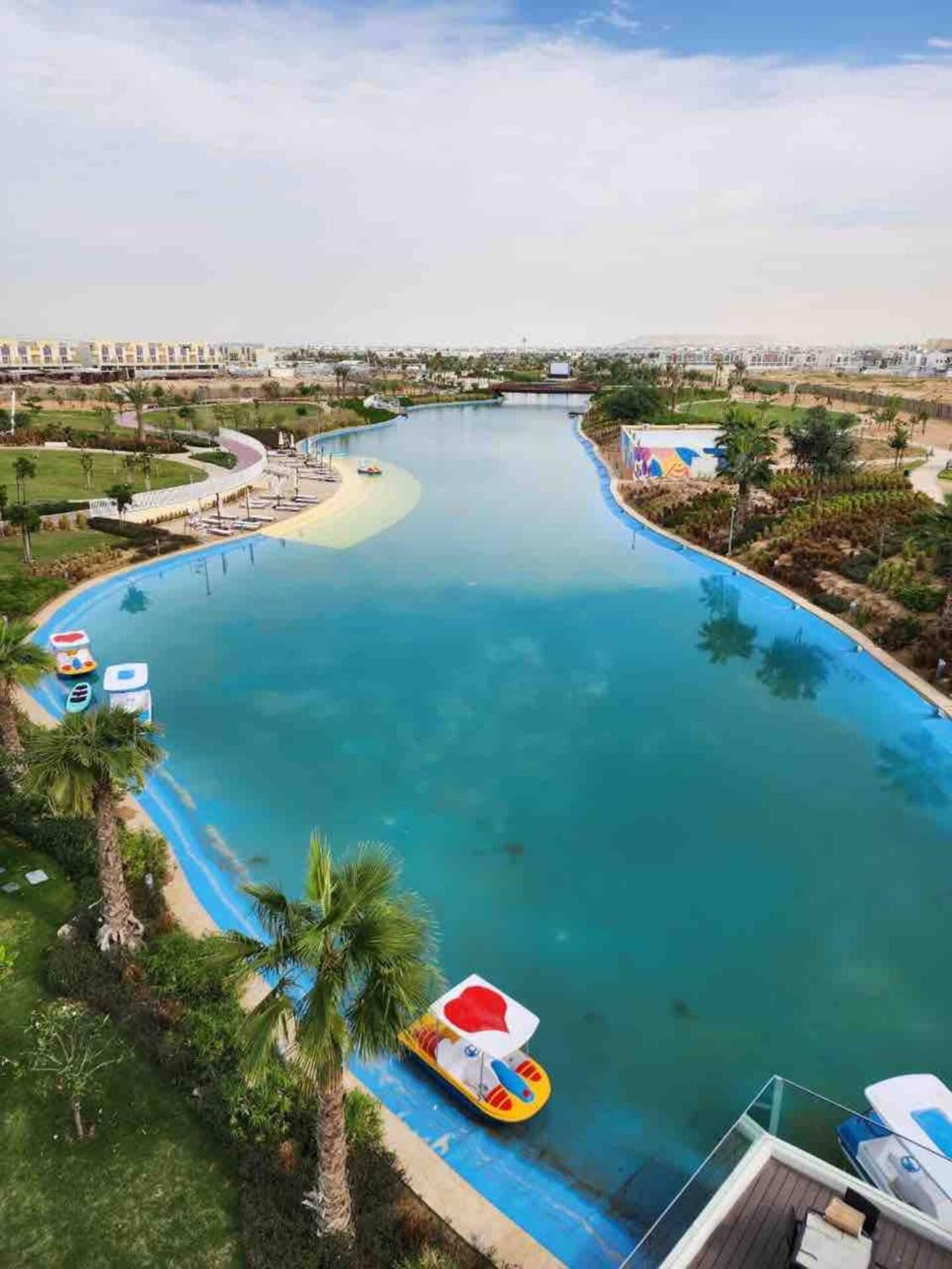 Villa Victoria Damac Hills 2 Family Retreat With Waterpark And Petting Farm Dubai Eksteriør billede